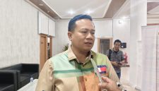 filter: 0; fileterIntensity: 0.0; filterMask: 0; captureOrientation: 0;
algolist: 0;
multi-frame: 1;
brp_mask:8;
brp_del_th:0.0022,0.0000;
brp_del_sen:0.1000,0.1000;
motionR: 0;
delta:null;
module: photo;hw-remosaic: false;touch: (-1.0, -1.0);sceneMode: 3145728;cct_value: 0;AI_Scene: (0, 0);aec_lux: 290.6705;aec_lux_index: 0;albedo: ;confidence: ;motionLevel: 0;weatherinfo: null;temperature: 32;