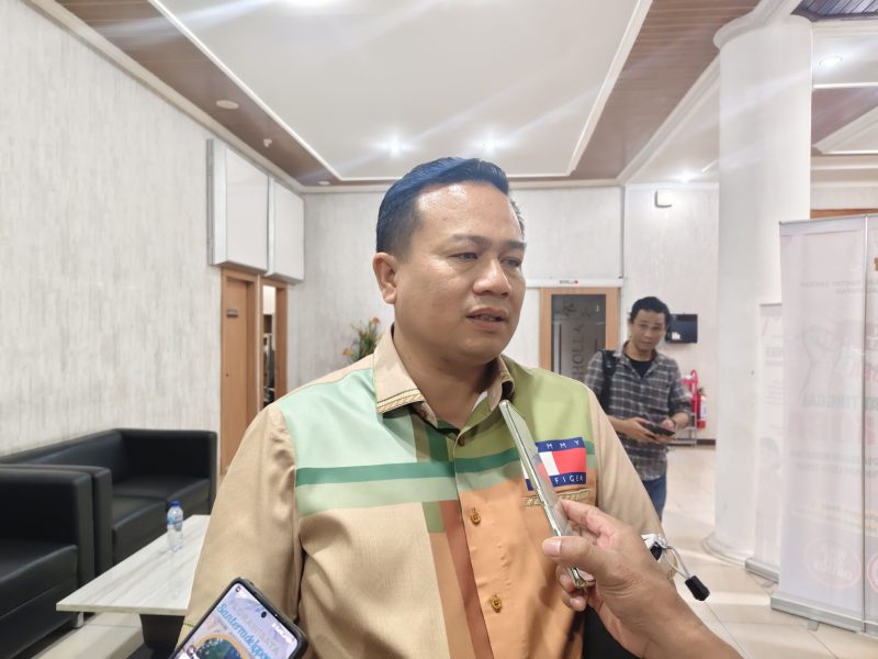 filter: 0; fileterIntensity: 0.0; filterMask: 0; captureOrientation: 0;
algolist: 0;
multi-frame: 1;
brp_mask:8;
brp_del_th:0.0022,0.0000;
brp_del_sen:0.1000,0.1000;
motionR: 0;
delta:null;
module: photo;hw-remosaic: false;touch: (-1.0, -1.0);sceneMode: 3145728;cct_value: 0;AI_Scene: (0, 0);aec_lux: 290.6705;aec_lux_index: 0;albedo:  ;confidence:  ;motionLevel: 0;weatherinfo: null;temperature: 32;